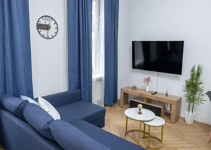 Deluxe Retreat Near Praeter Park And Centre *